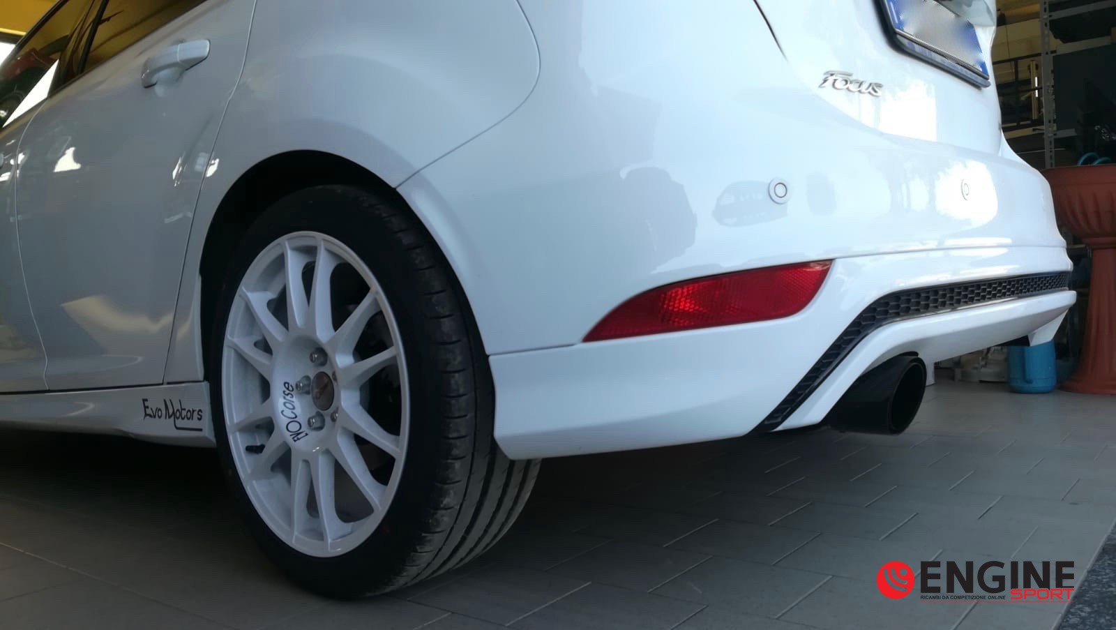 Sanremo Corse 8x18 ET48 5x108 White - immagine 4